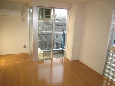 重量鉄骨造マンション最上階角部屋ワンルーム